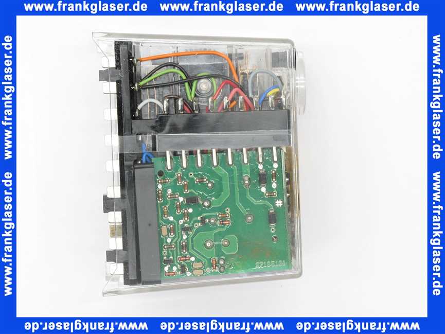 95.95249-0017 MHG MAN Gasfeuerungsautomat MMI 810 Modell 33, Satronic